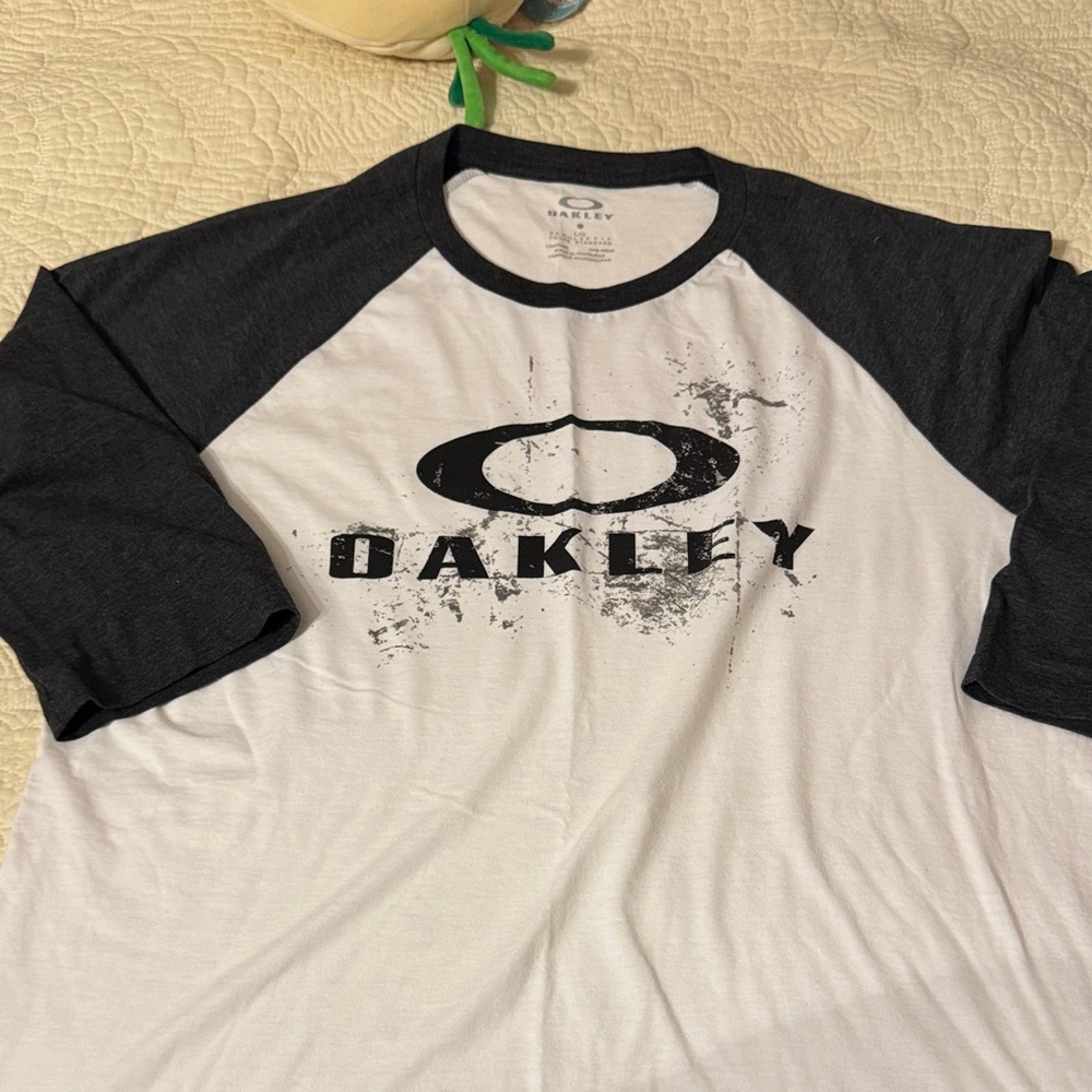 Oakley Men's Charcoal and White Long Sleeve Tee